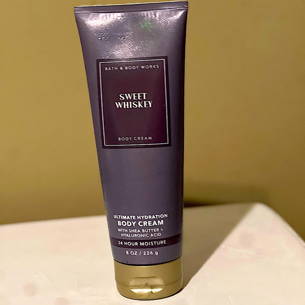 Bath & Body Works Sweet Whiskey body moisturizer